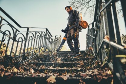 BGA 300 souffleur sur batterie dorsale AR(L) Stihl.