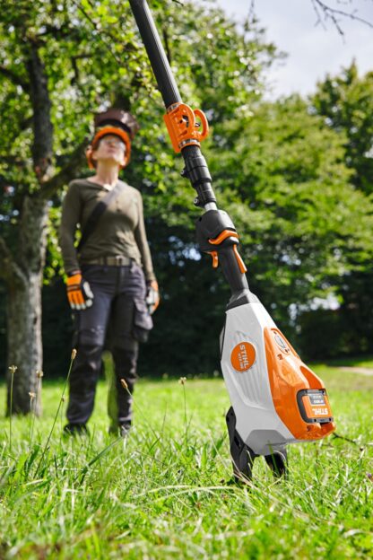 HTA 135 perche élagueuse Stihl système de batterie professionnelle AP Stihl.