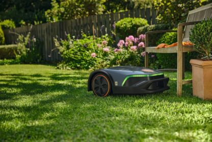 Tondeuse robot Imow 5 Evo pouvant couvrir jusqu'à 1.500 m².
