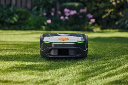 Imow 6 tondeuse robot Stihl couvrant des superficies allant jusqu'à 3.000 m²